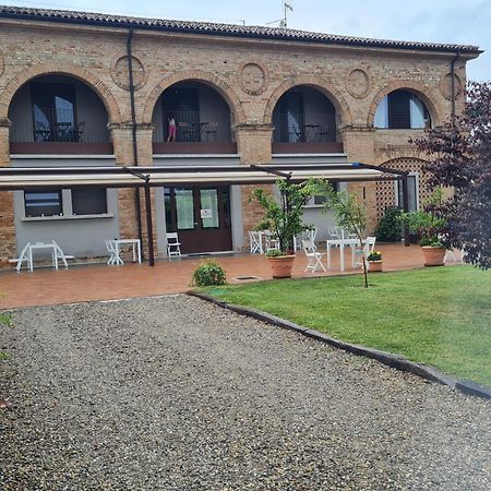 Agriturismo Arte Contadina Fiorenzuola dʼArda Exteriér fotografie