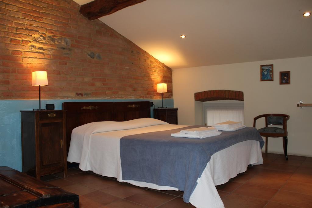 Agriturismo Arte Contadina Fiorenzuola dʼArda Pokoj fotografie