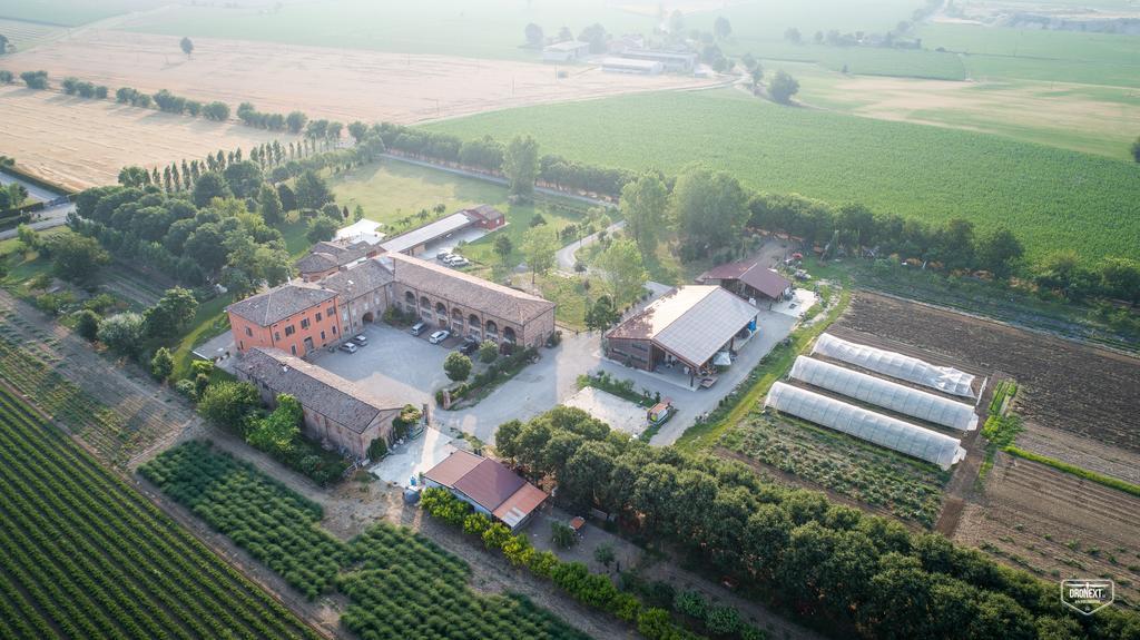 Agriturismo Arte Contadina Fiorenzuola dʼArda Exteriér fotografie